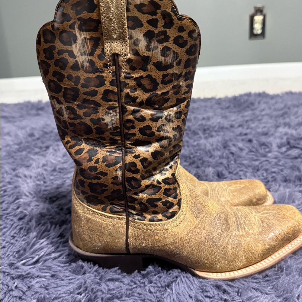 ARIAT Women’s Leopard Print Cowboy Boots